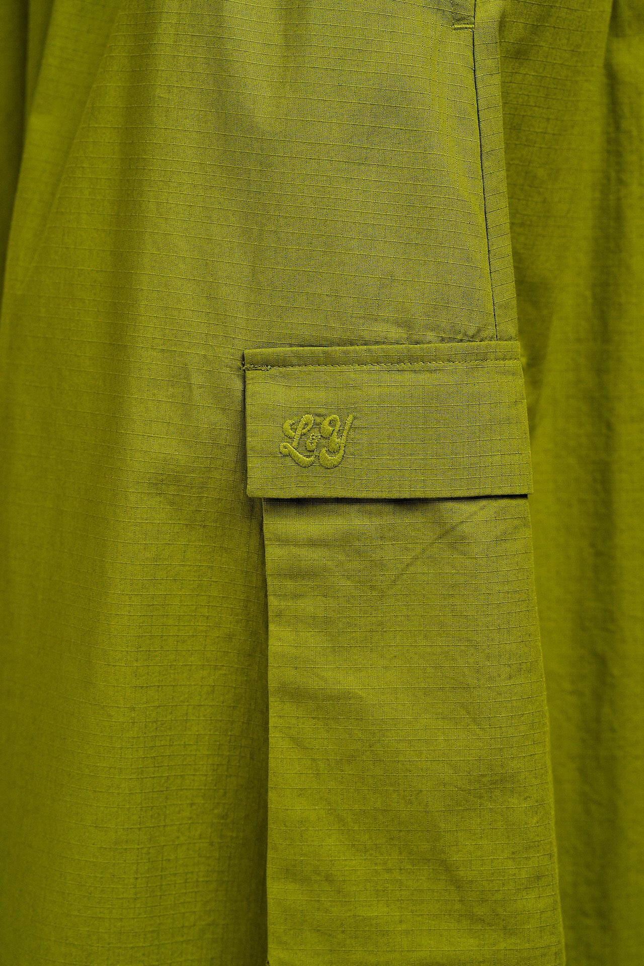 Dakota - Midi Skirt in Lima Bean Green