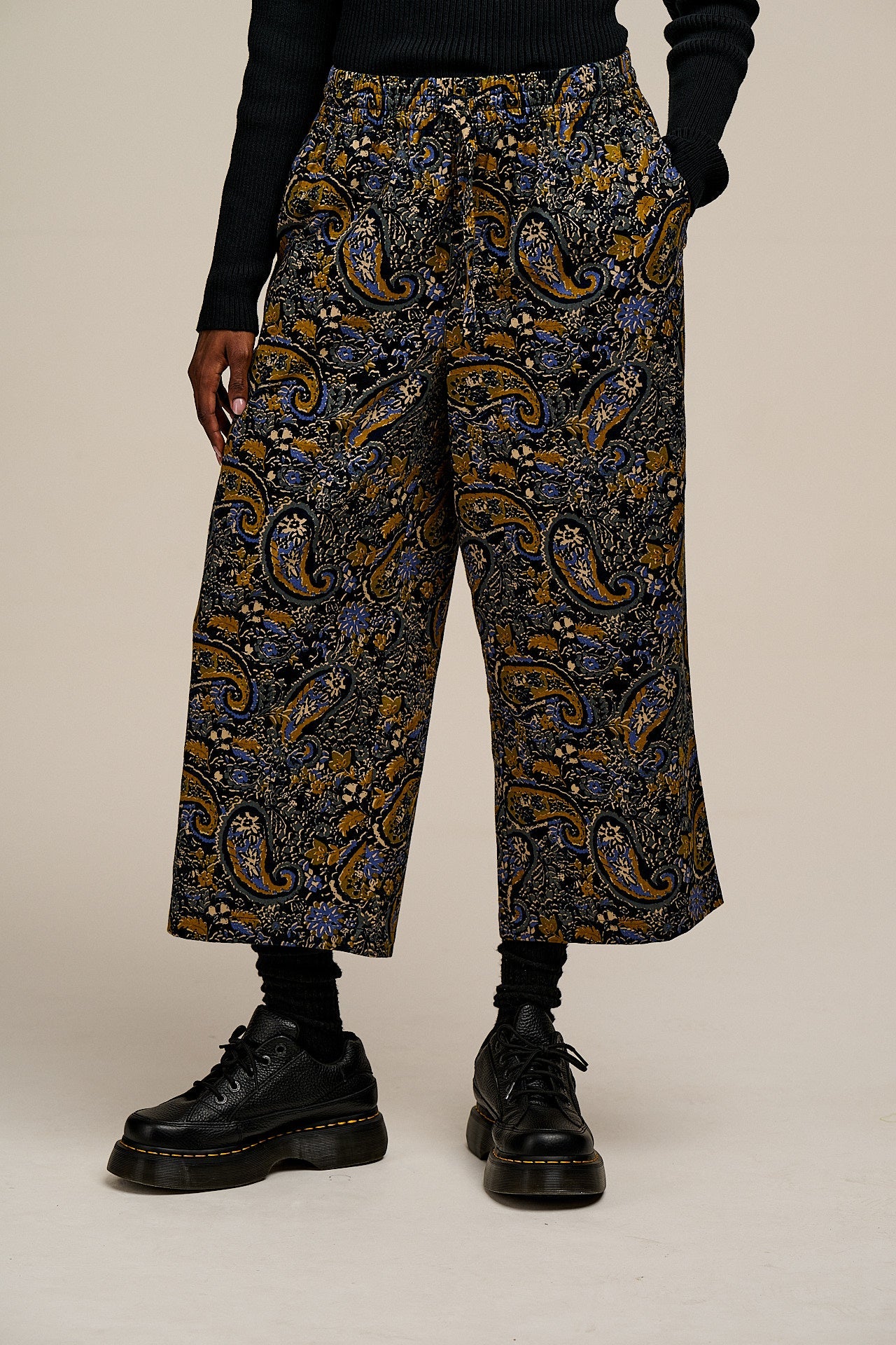 Chuck - Wide Leg Cotton Trousers in Grunge Blue Paisley Print