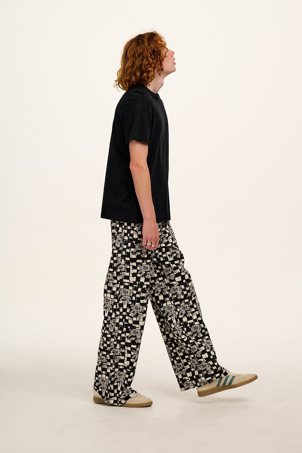 L.E. Carter - High Waisted Jeans in Black & White Sunflower Check