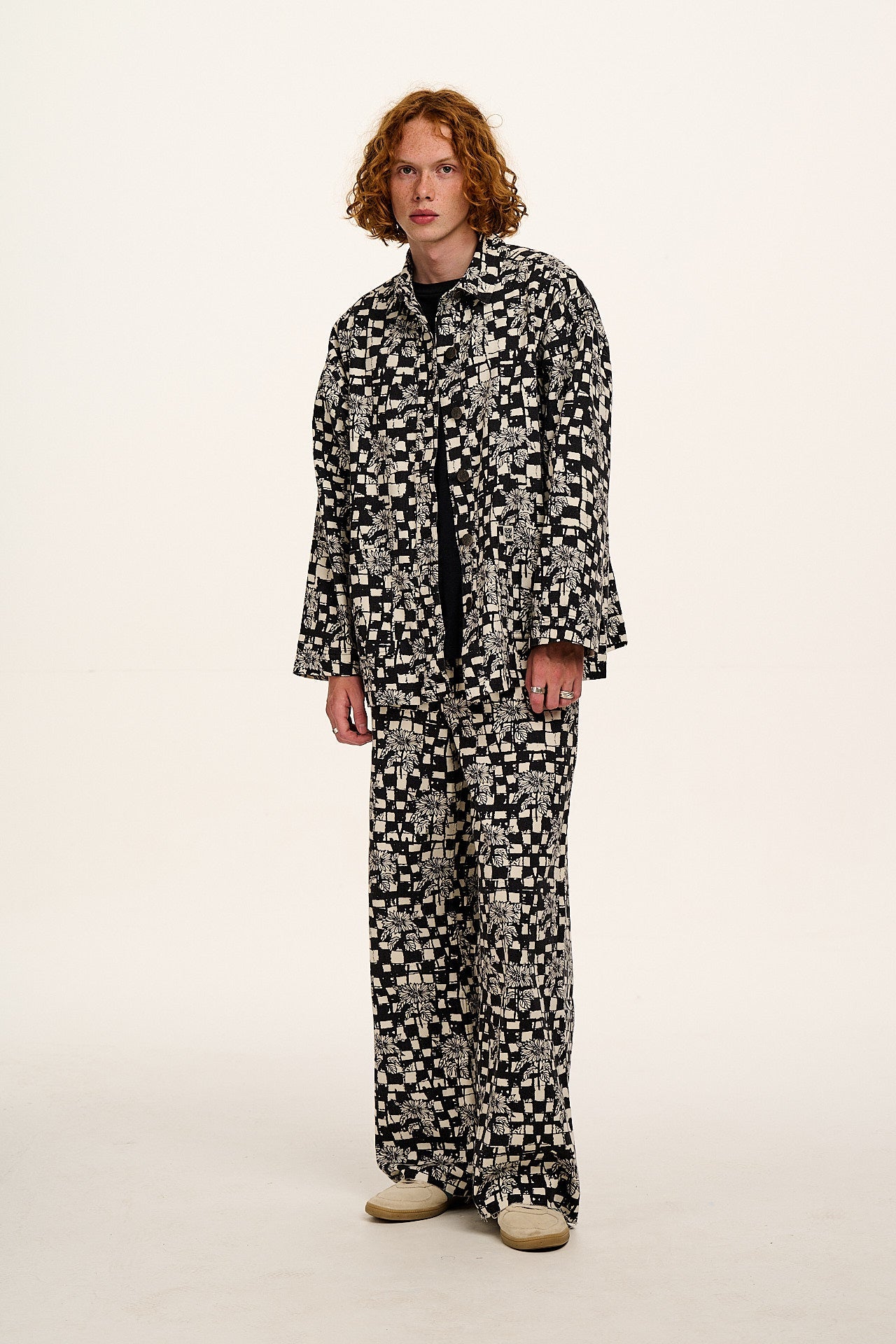 L.E. Carter - High Waisted Jeans in Black & White Sunflower Check