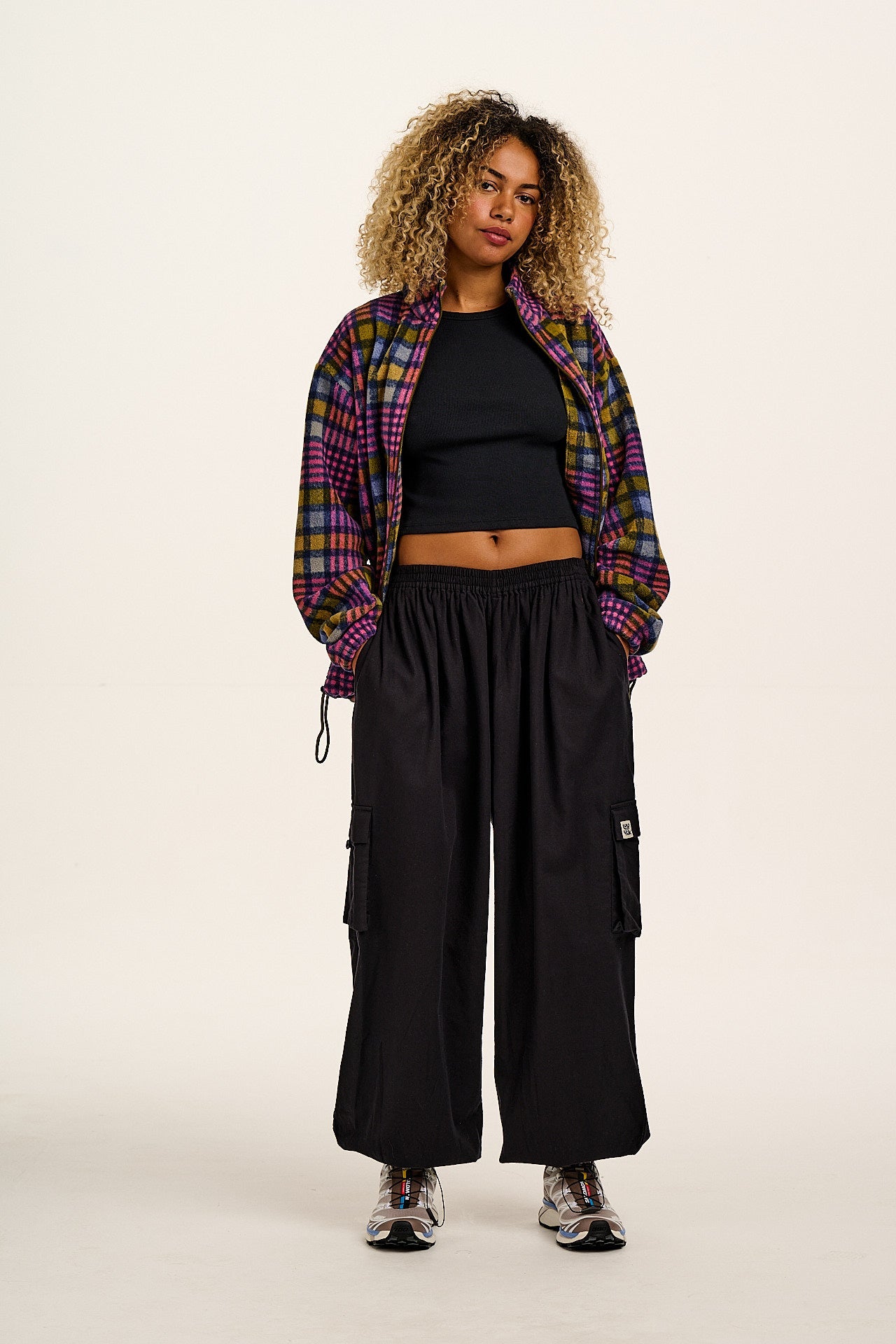 Rumi - Brushed Cotton Barrel Trousers in Black