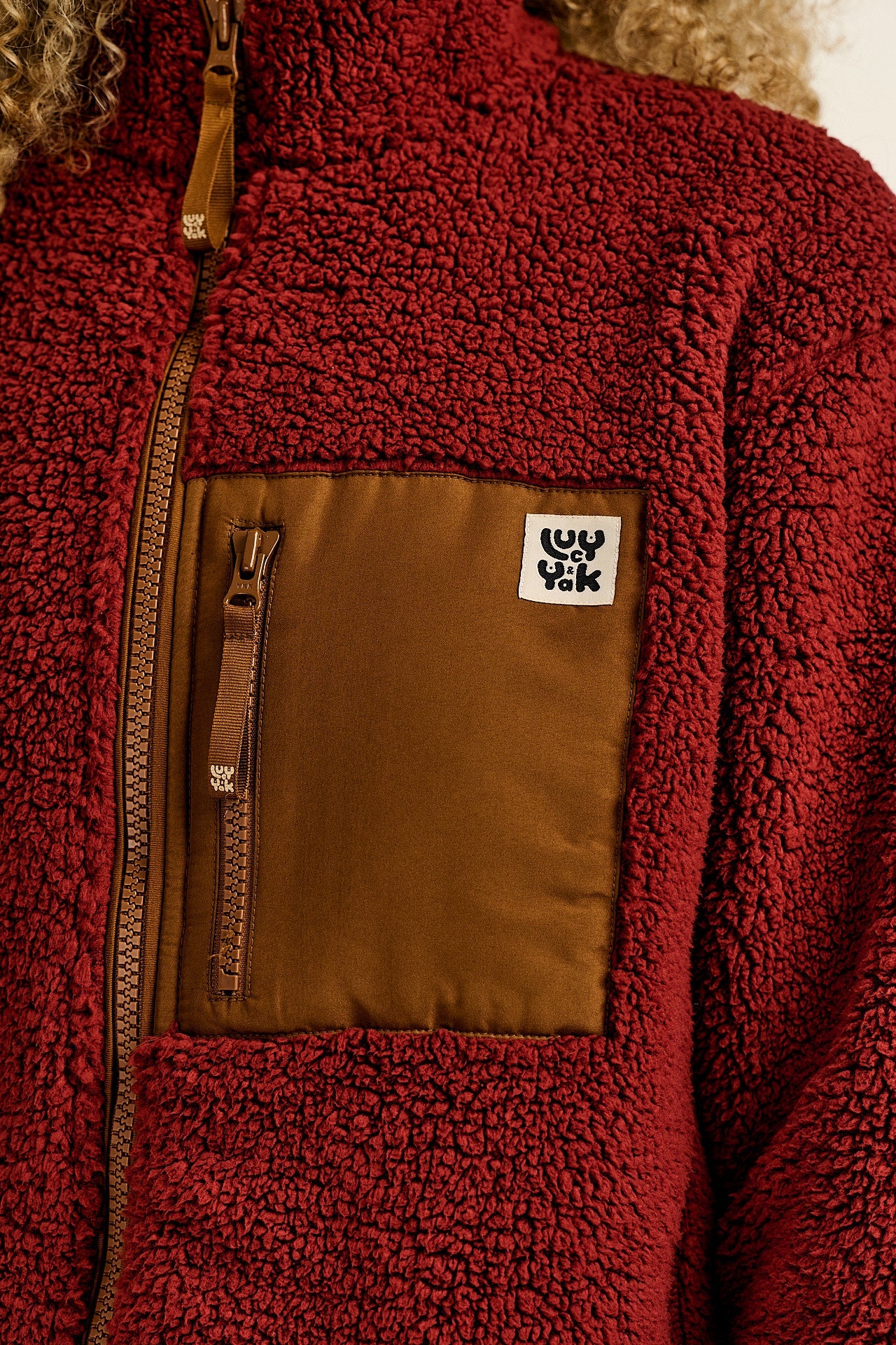 Harper - Borg Fleece Jacket in Jasper Red