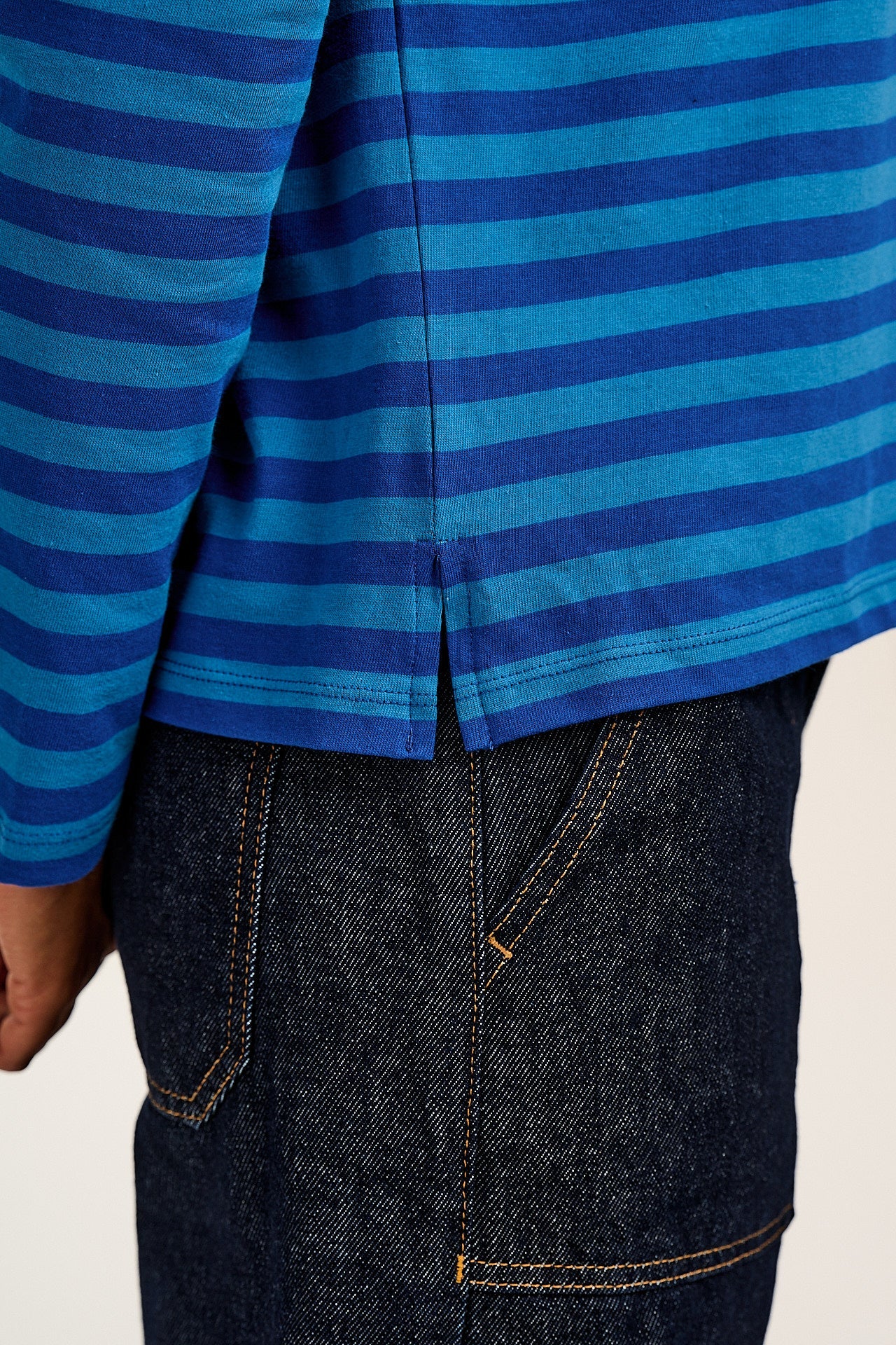 Mysen - Long Sleeve Cotton Tee in Blue Stripe