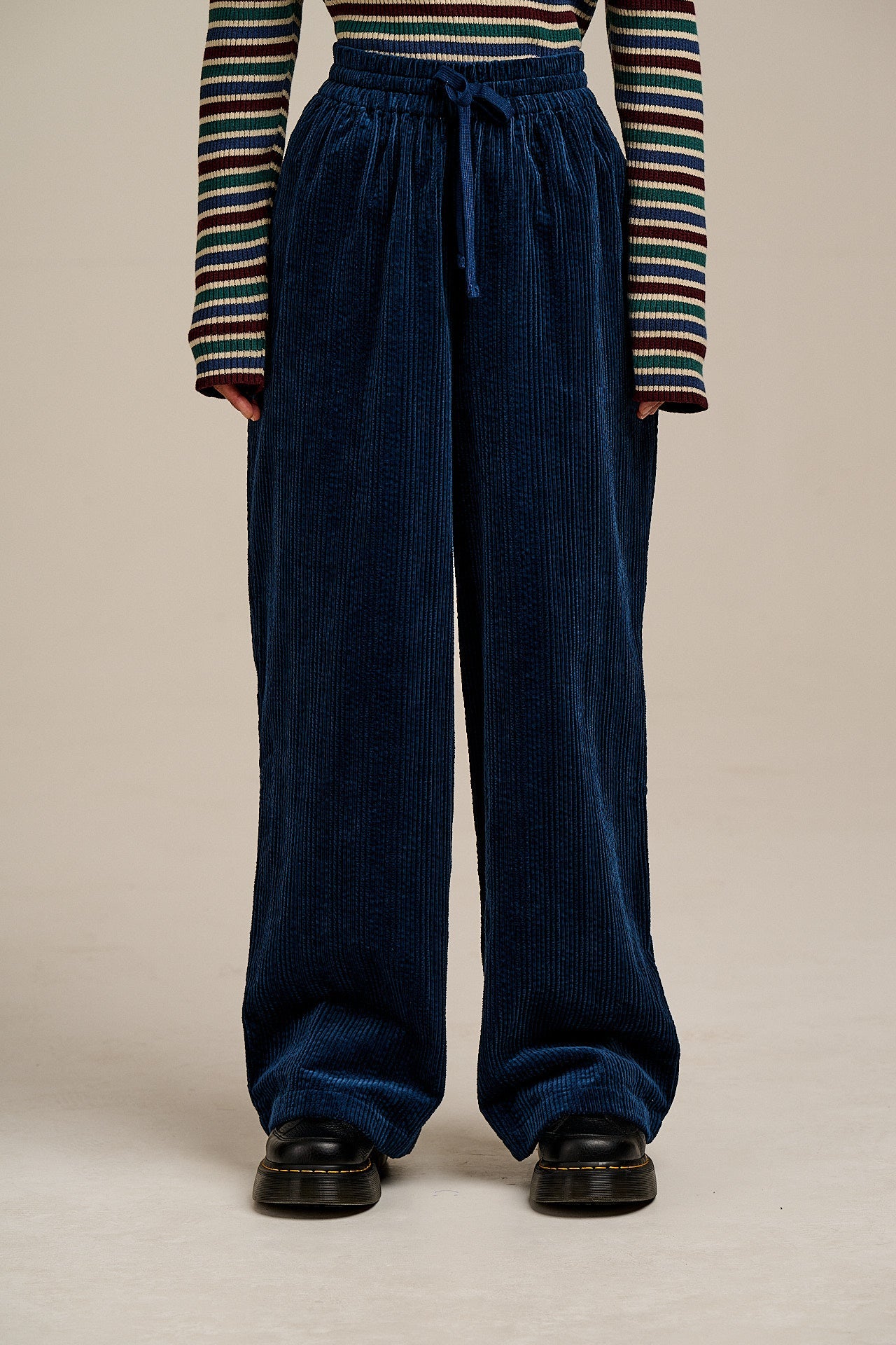 Norris - Wide Leg Corduroy Trousers in Navy