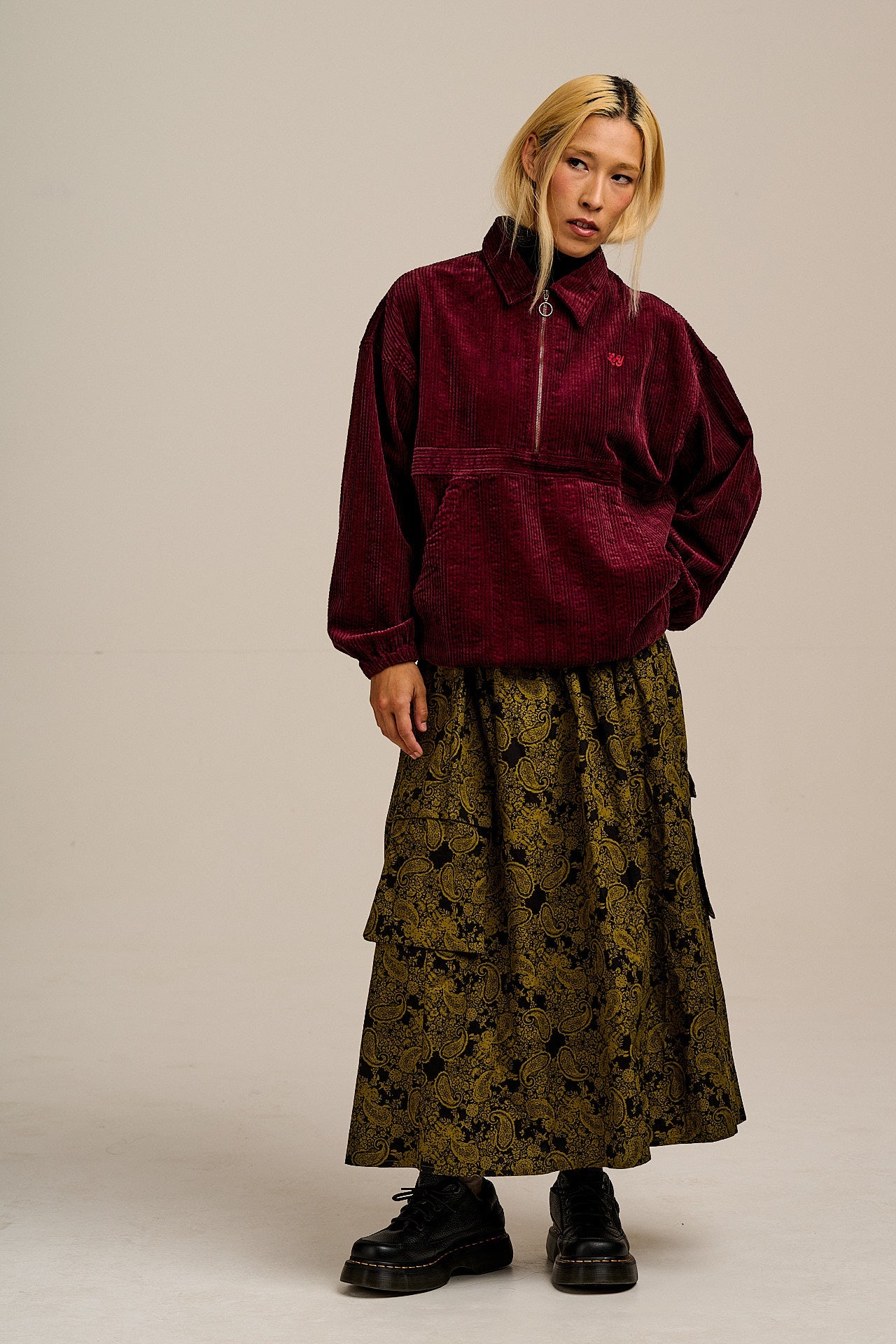 Hiezu - Corduroy Jacket in Burgundy