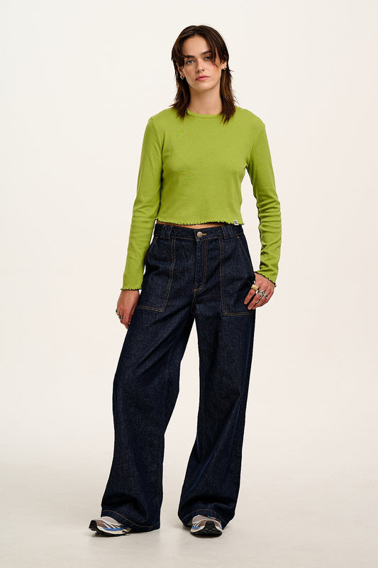 Hansel - Long Sleeve Cotton Crop Top in Lima Bean Green