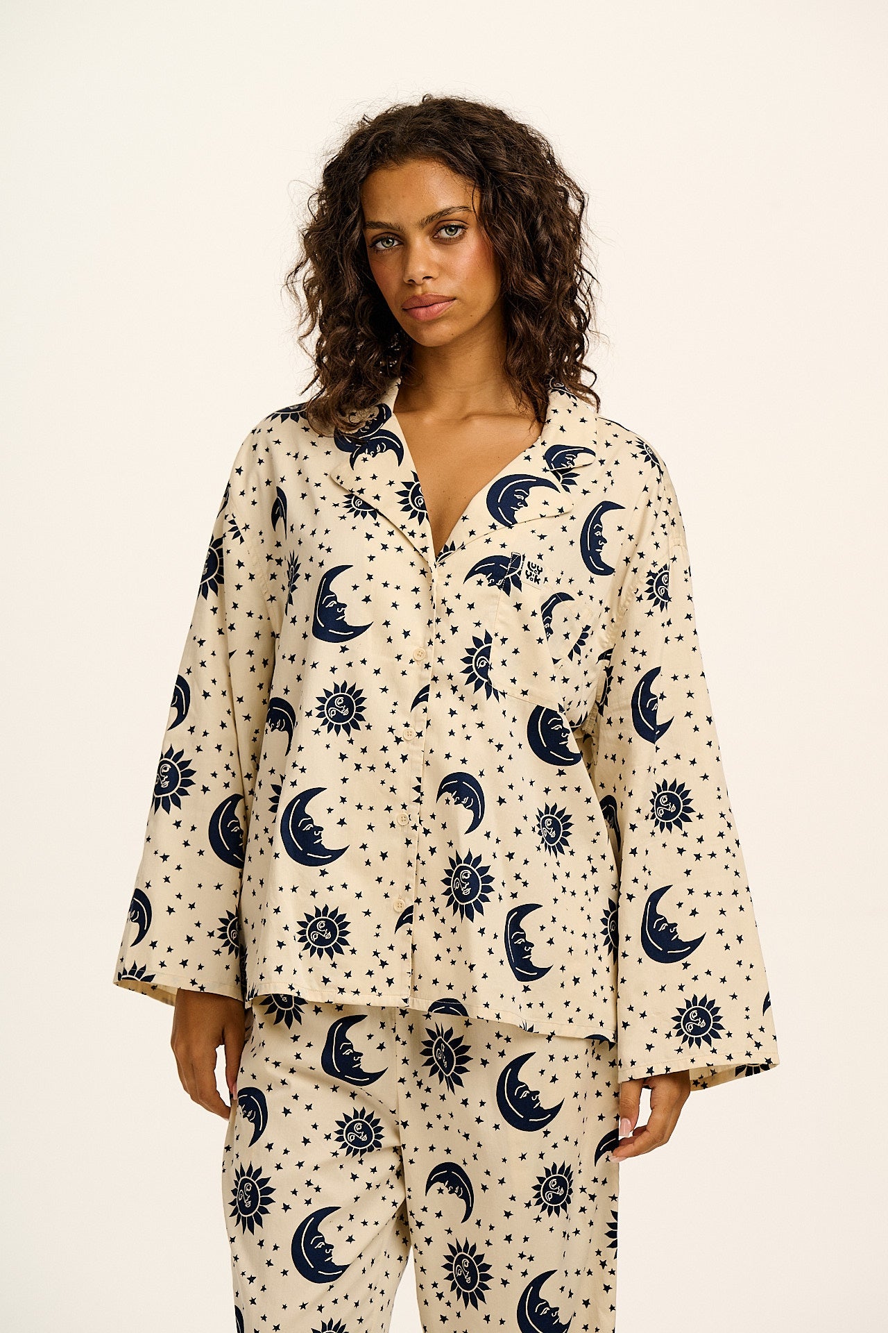 Dreamer - Cotton Sateen Pyjamas Set in Ecru Celestial Print