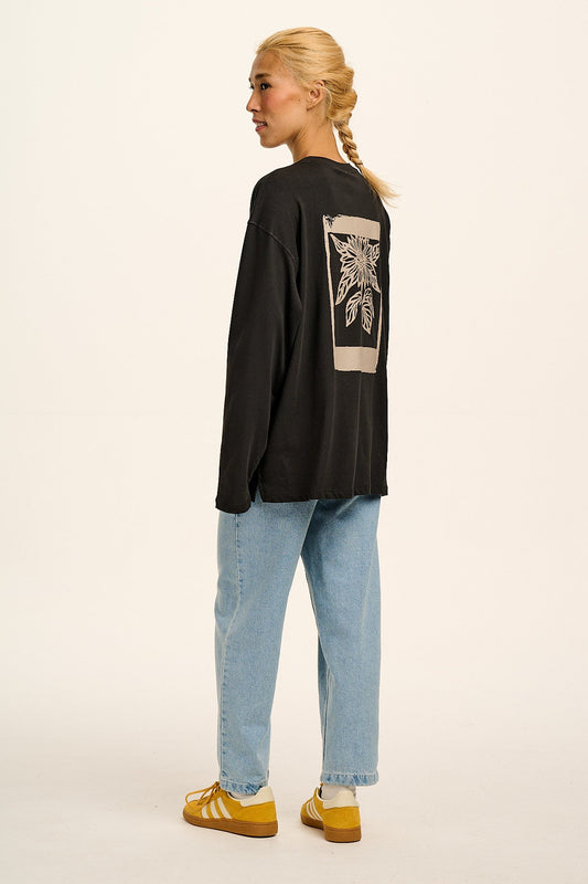 Murat - Long Sleeve Lightweight Cotton Tee in Black & White Sunflower Print