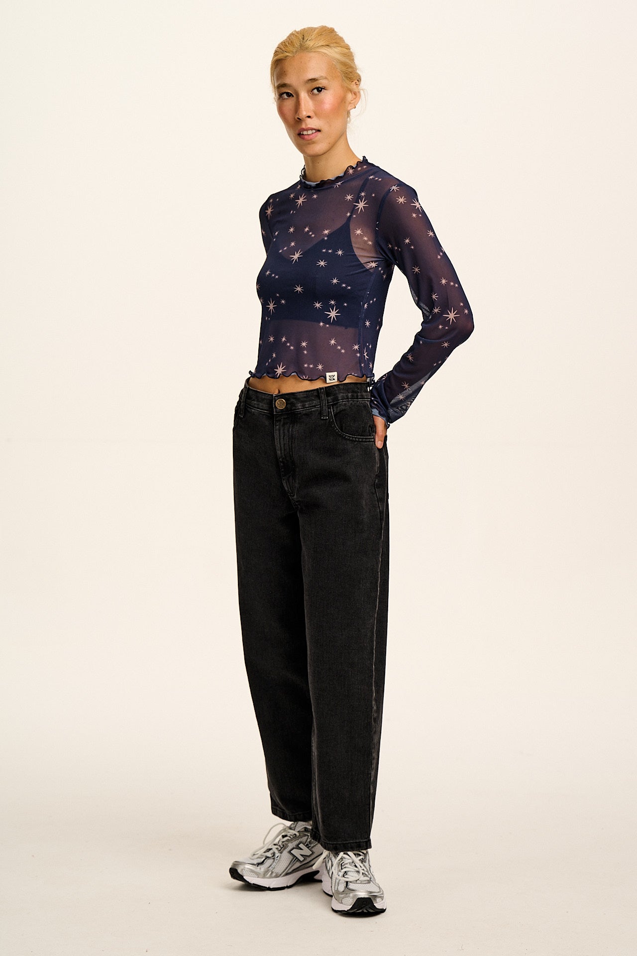 Perrie - Long Sleeve Mesh Top in Stars Print