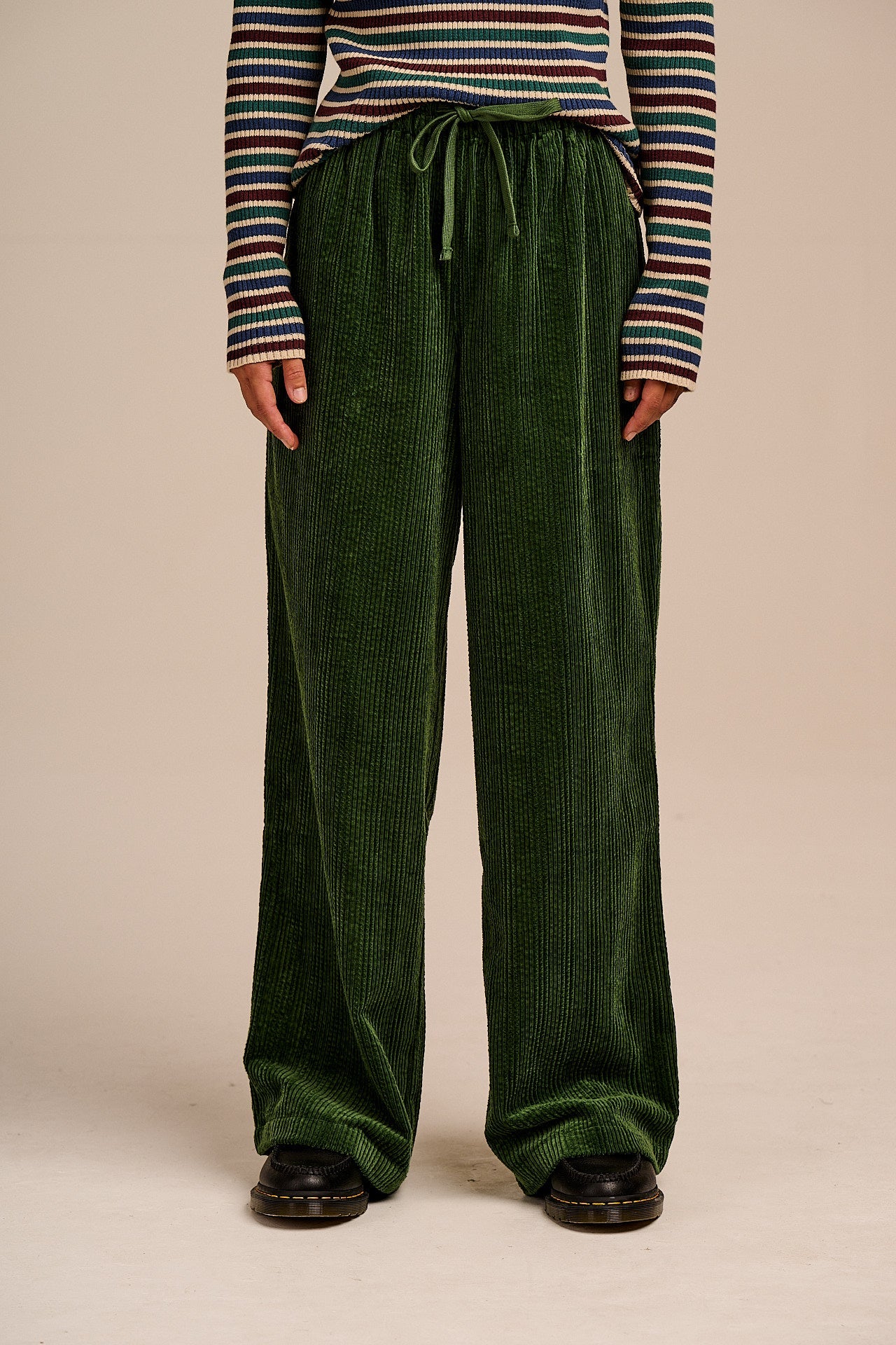 Norris - Wide Leg Corduroy Trousers in Fir Green