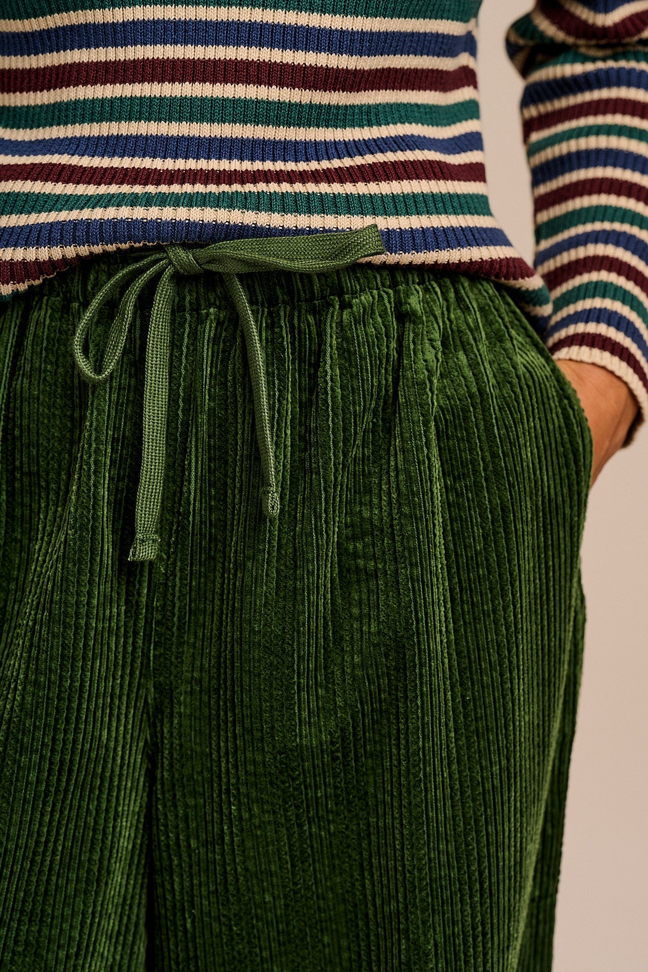 Norris - Wide Leg Corduroy Trousers in Fir Green