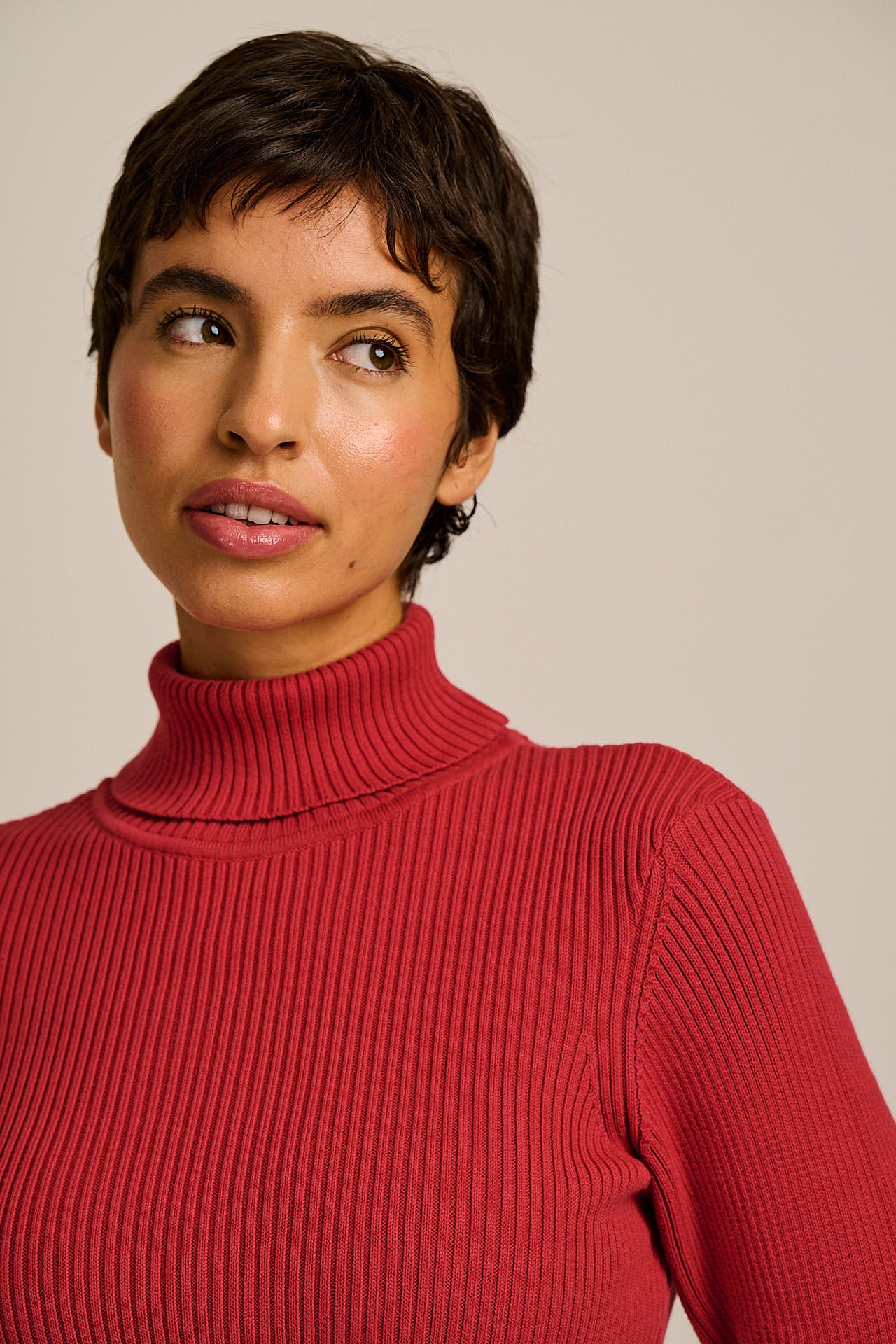 Eva - Cotton Funnel Neck Long Sleeve Top in Cardinal Red