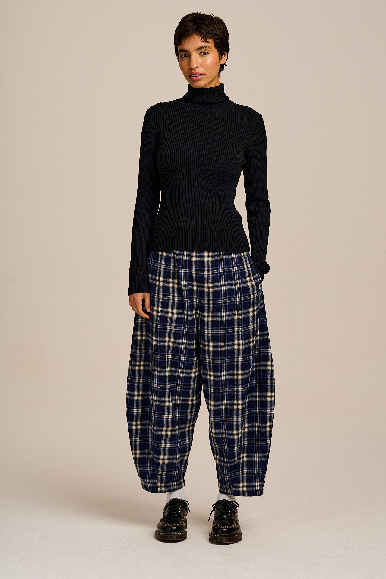 Obregon - Barrel Leg Brushed Cotton Trousers in Blue Tartan Check