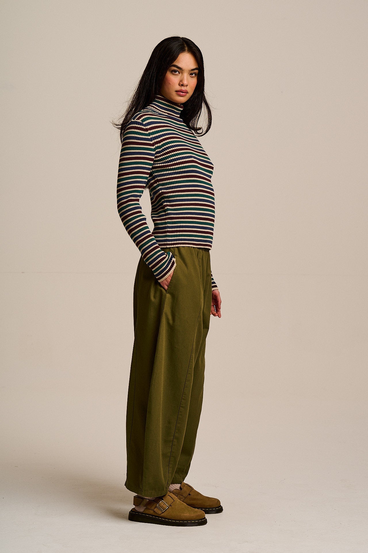 Obregon - Barrel Leg Cotton Trousers in Khaki Green