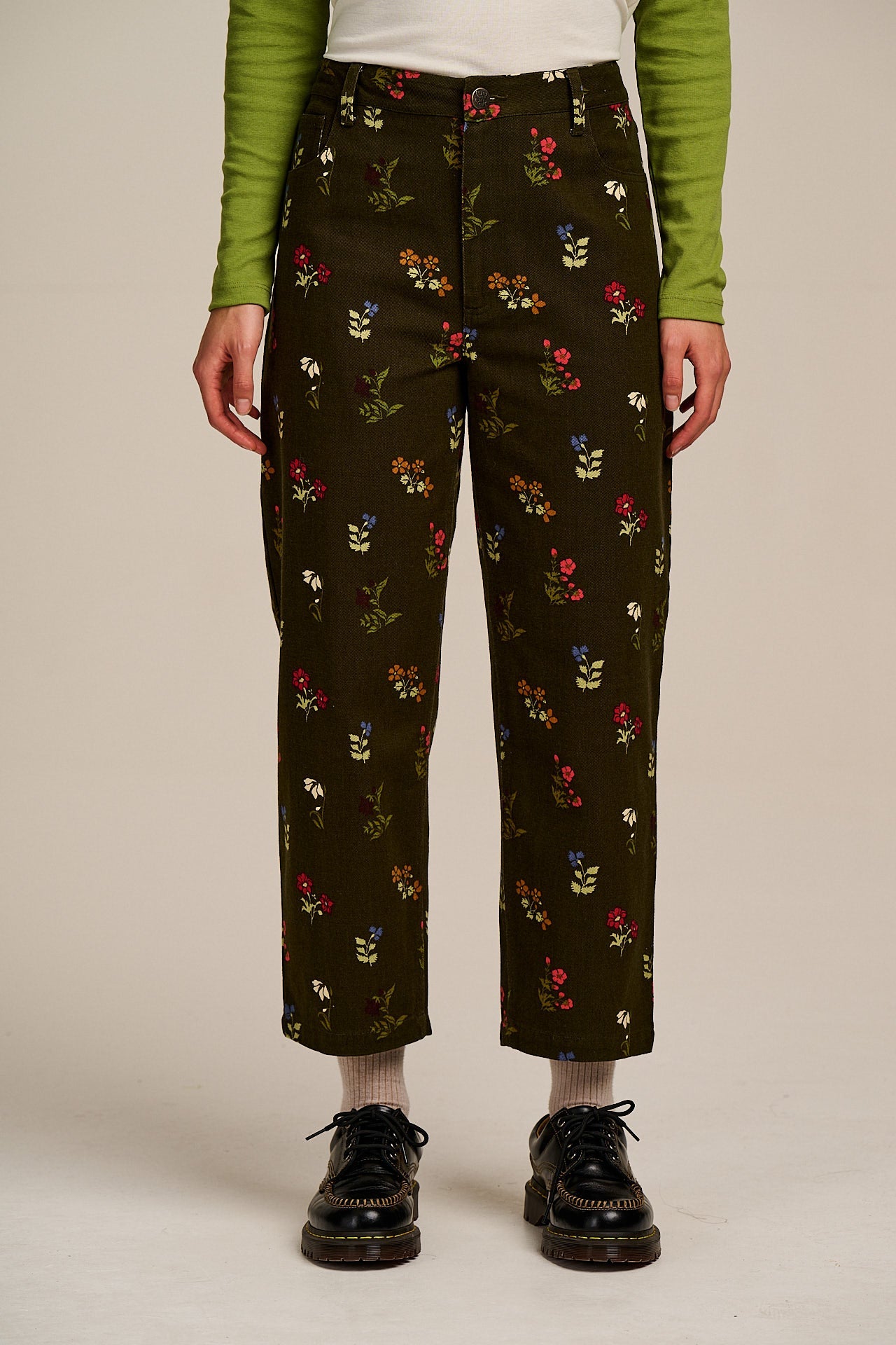 Drew - Cropped Straight Leg Cotton Trousers in Winter Blooms