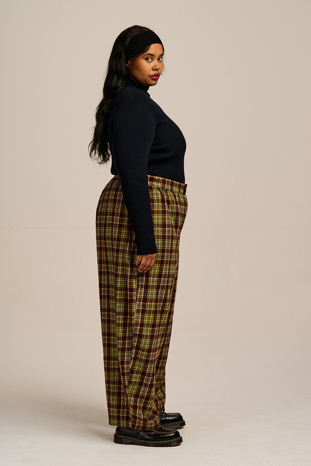 Beau - Barrel Leg Brushed Cotton Trousers in Winter Tartan