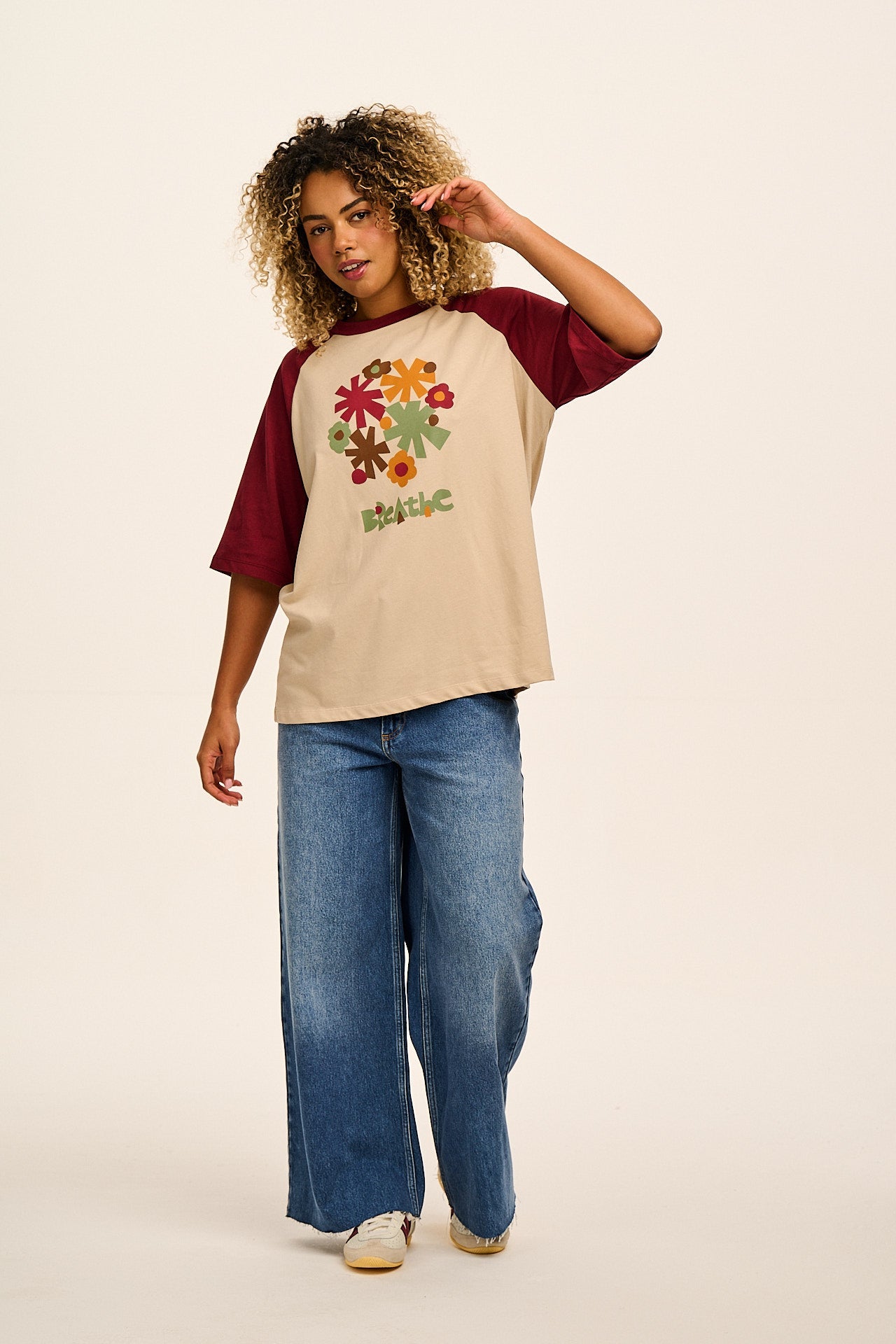 Bradley - Oversized Cotton Raglan Tee in Ecru Breathe Print