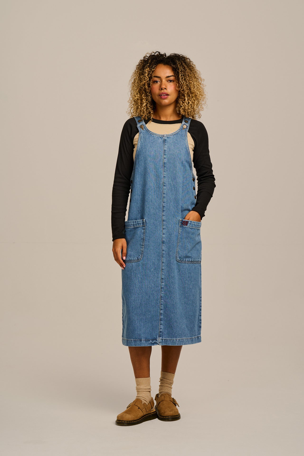 Lily - Denim Midi Dress in Midwash Denim