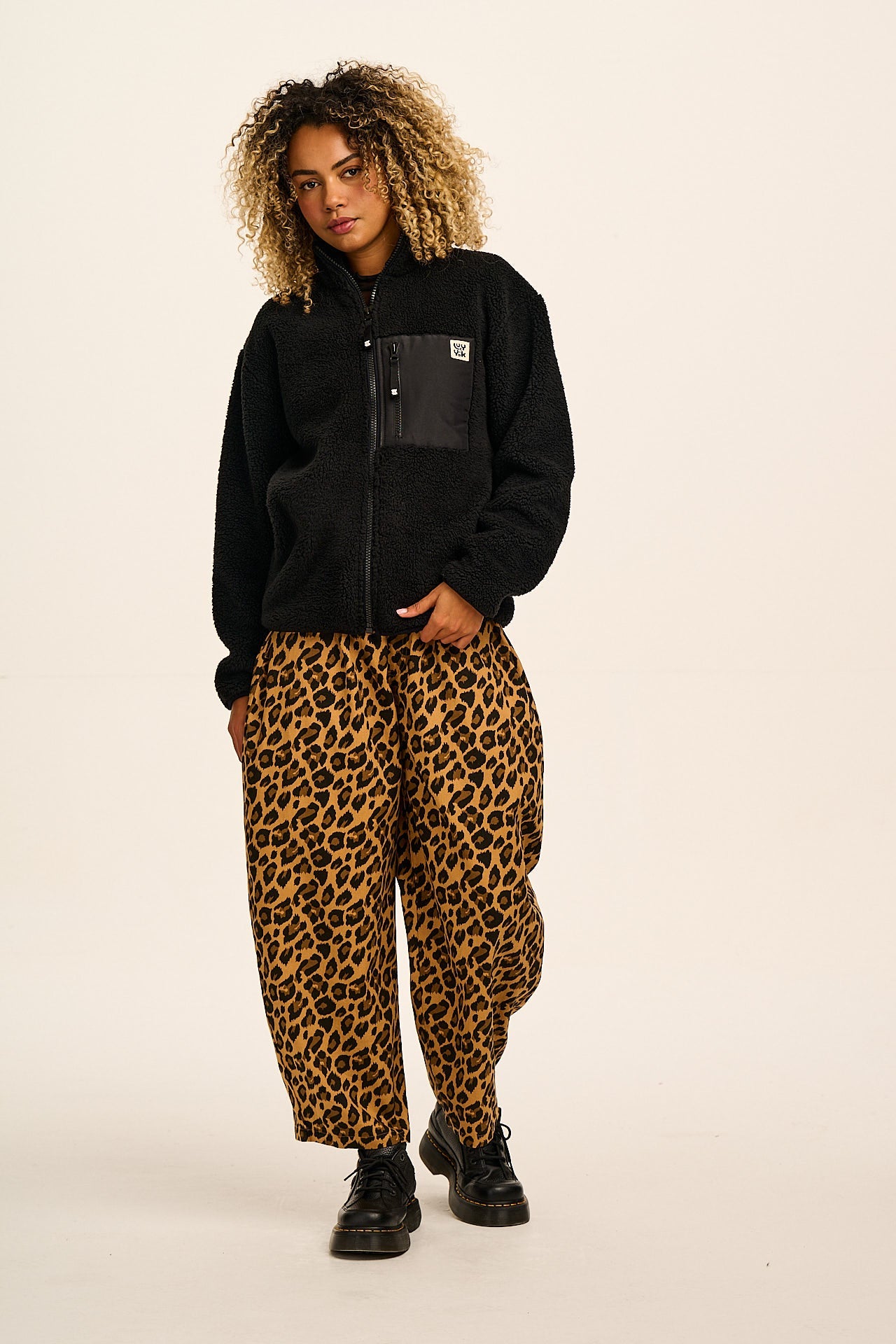 Beau - Barrel Leg Cotton Trousers in Leopard Print