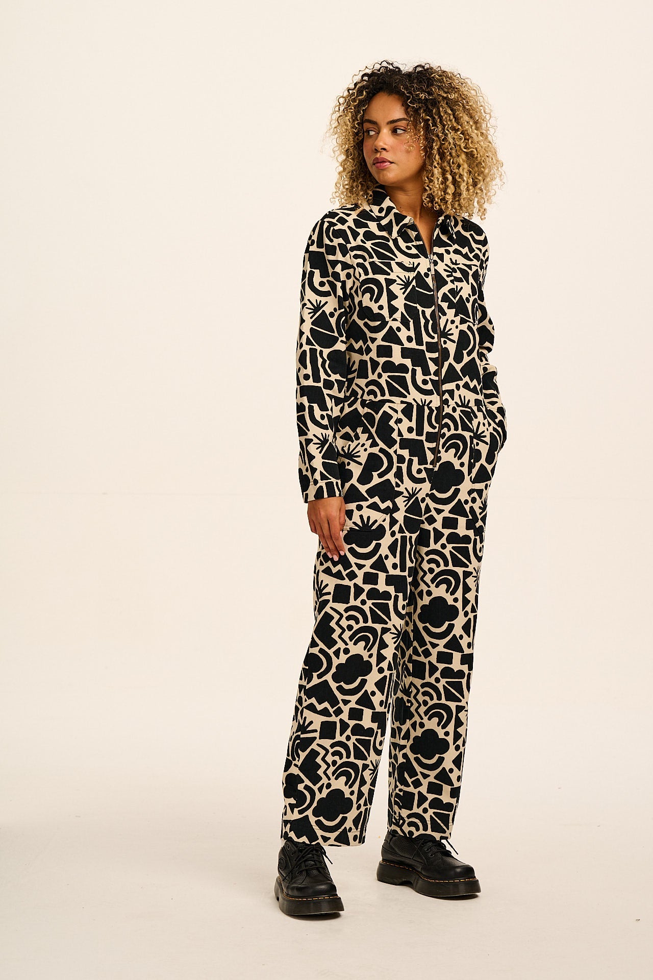 Arendal - Cotton Long Sleeve Jumpsuit in Mono Geo