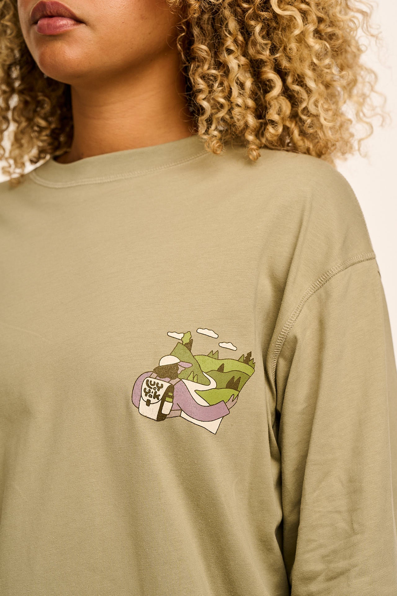 Murat - Long Sleeve Lightweight Cotton Tee in Green Follow Trails Print