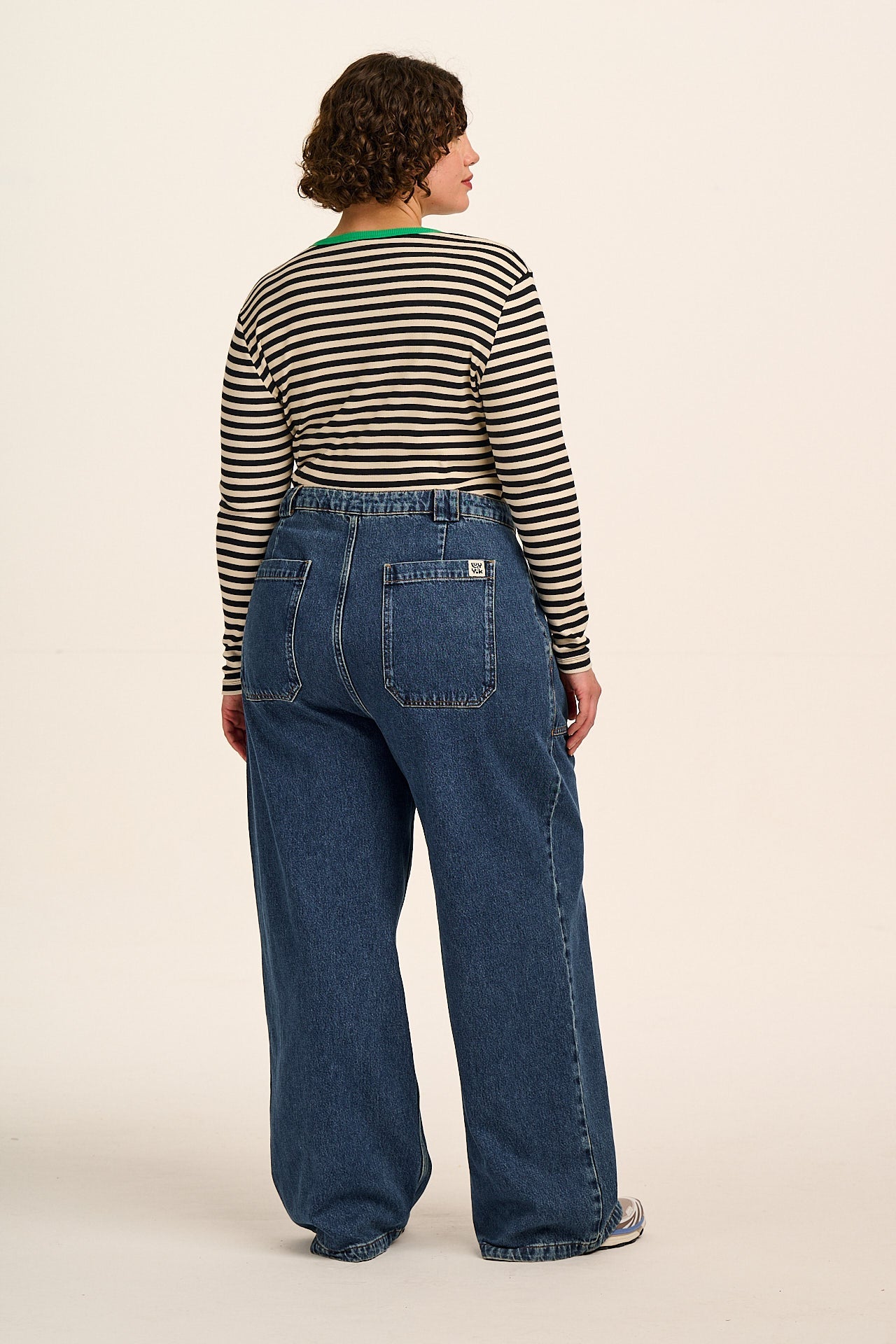 Delores - Wide Leg Denim Jeans in Mid Wash Blue