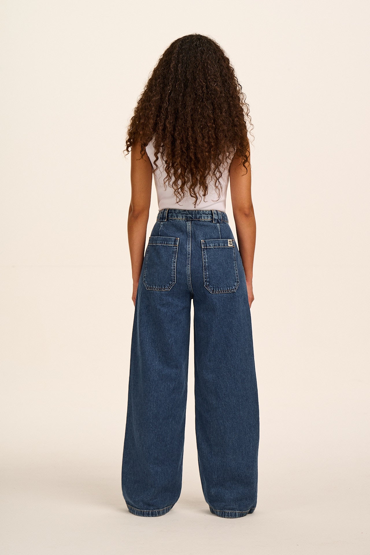 Delores - Wide Leg Denim Jeans in Mid Wash Blue