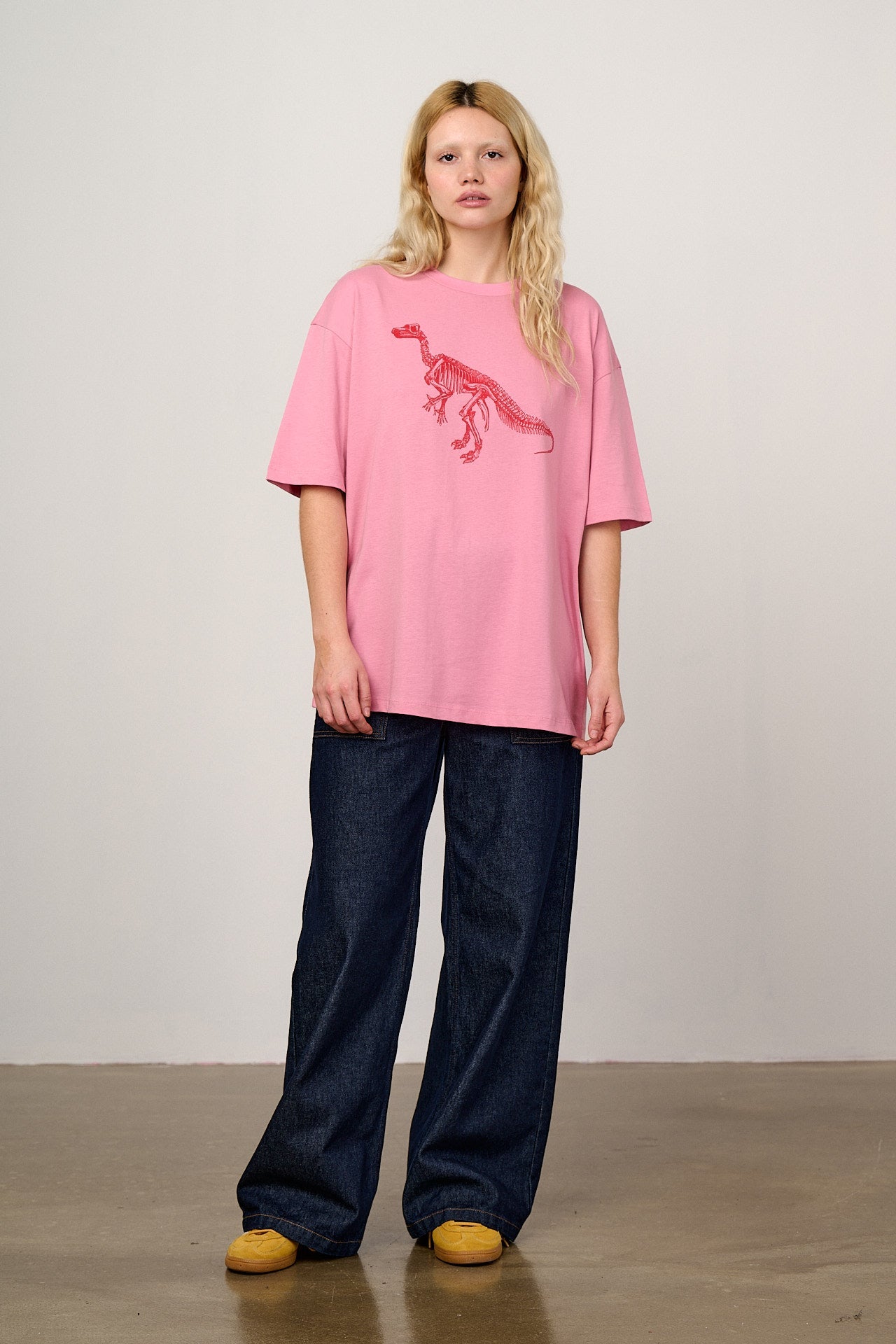 L.E. Benny - Oversized Cotton T-Shirt in Dinosaur Natural History Museum & Yak