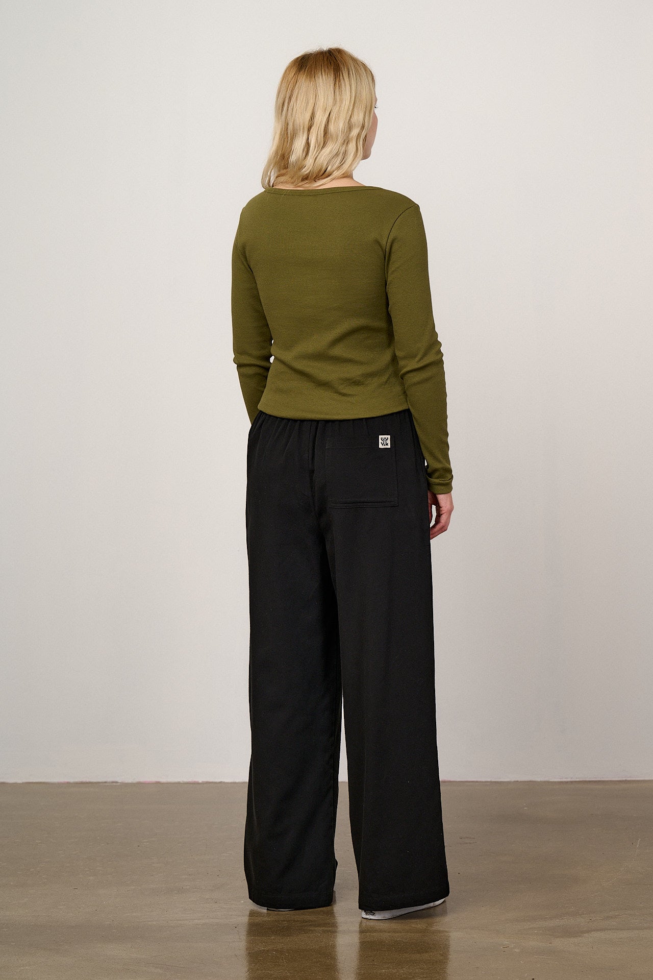 Norris - Wide Leg Cotton Trousers in Black