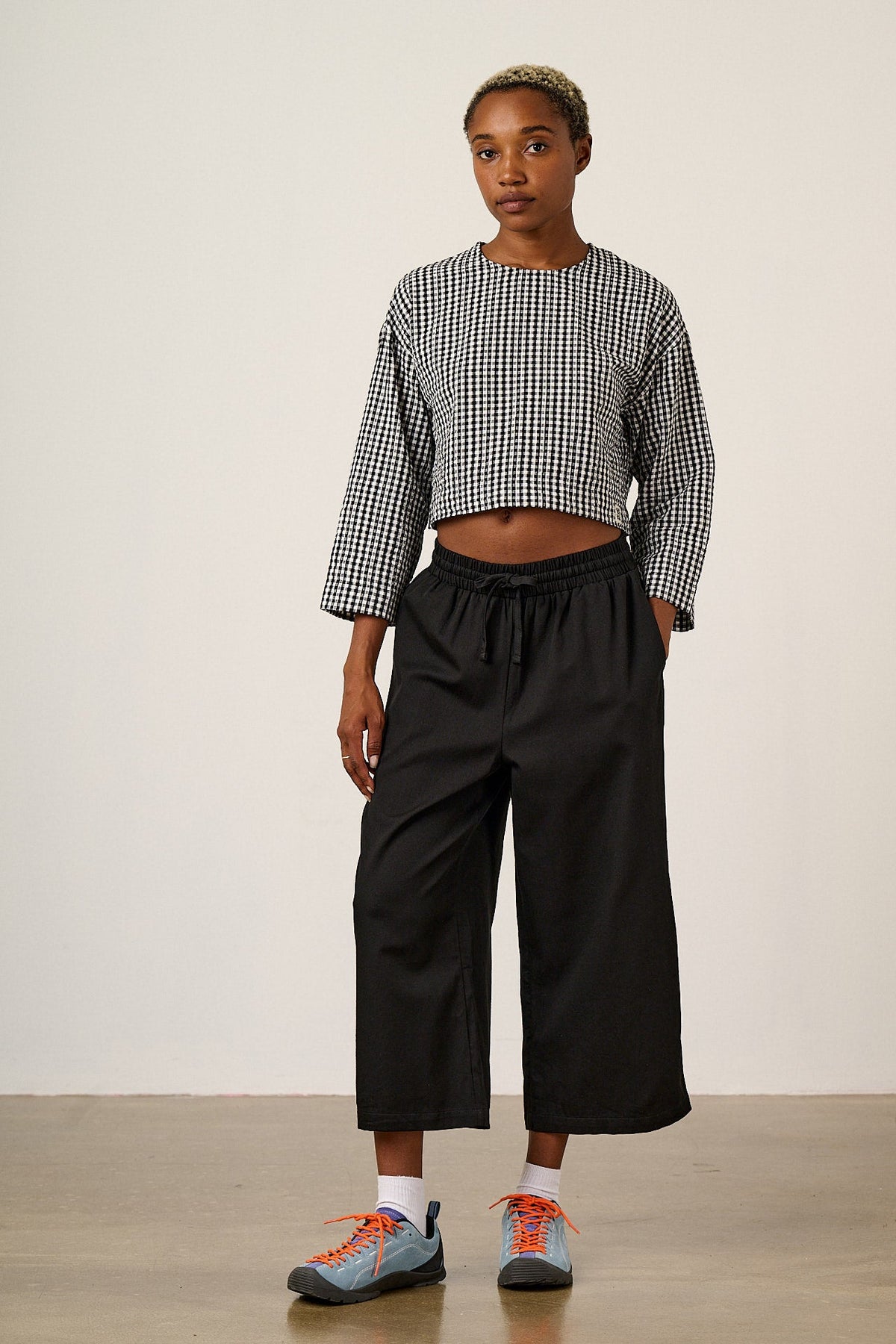 Chuck - Wide Leg Cotton Trousers in Black