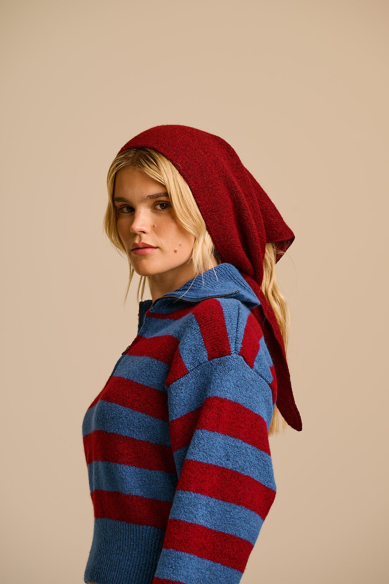 Loki - Neck Scarf in Burgundy
