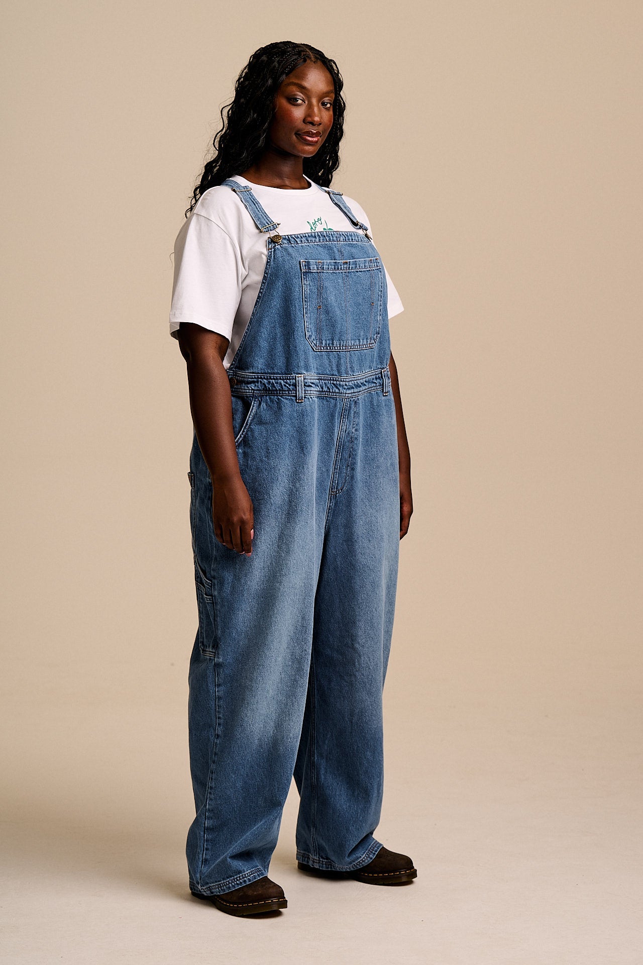 Mullen - Denim Dungarees in Midwash with Metal Clasps