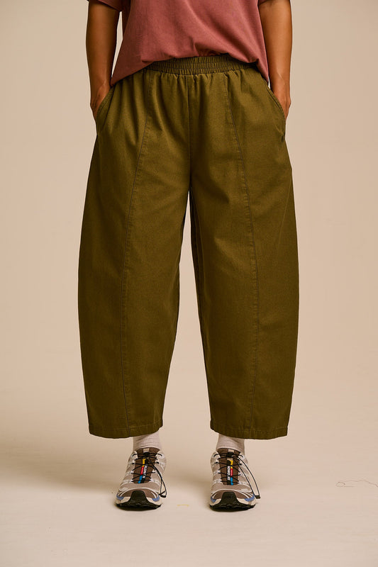 Obregon - Barrel Leg Cotton Trousers in Khaki Green