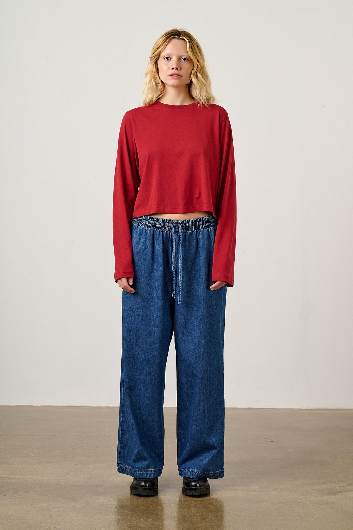 Norris Wide Leg Jeans - Organic Cotton Denim in Mid Wash Blue