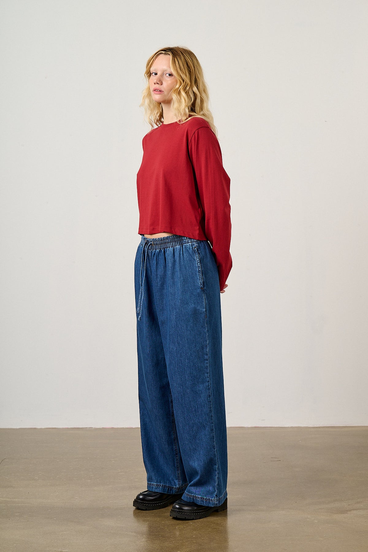 Norris Wide Leg Jeans - Organic Cotton Denim in Mid Wash Blue