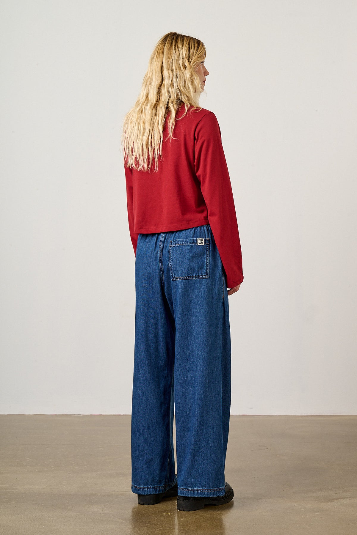 Norris Wide Leg Jeans - Organic Cotton Denim in Mid Wash Blue