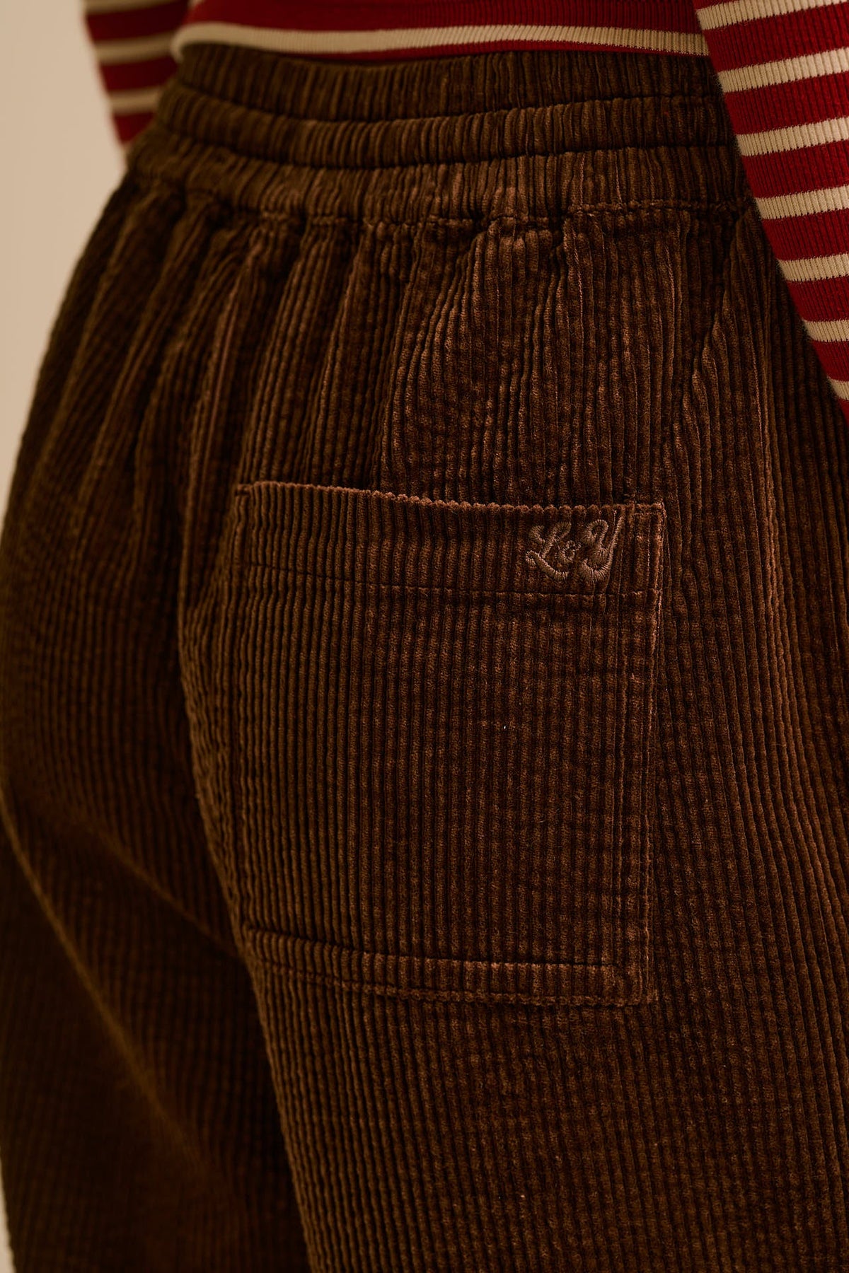 Norris - Wide Leg Corduroy Trousers in Chocolate