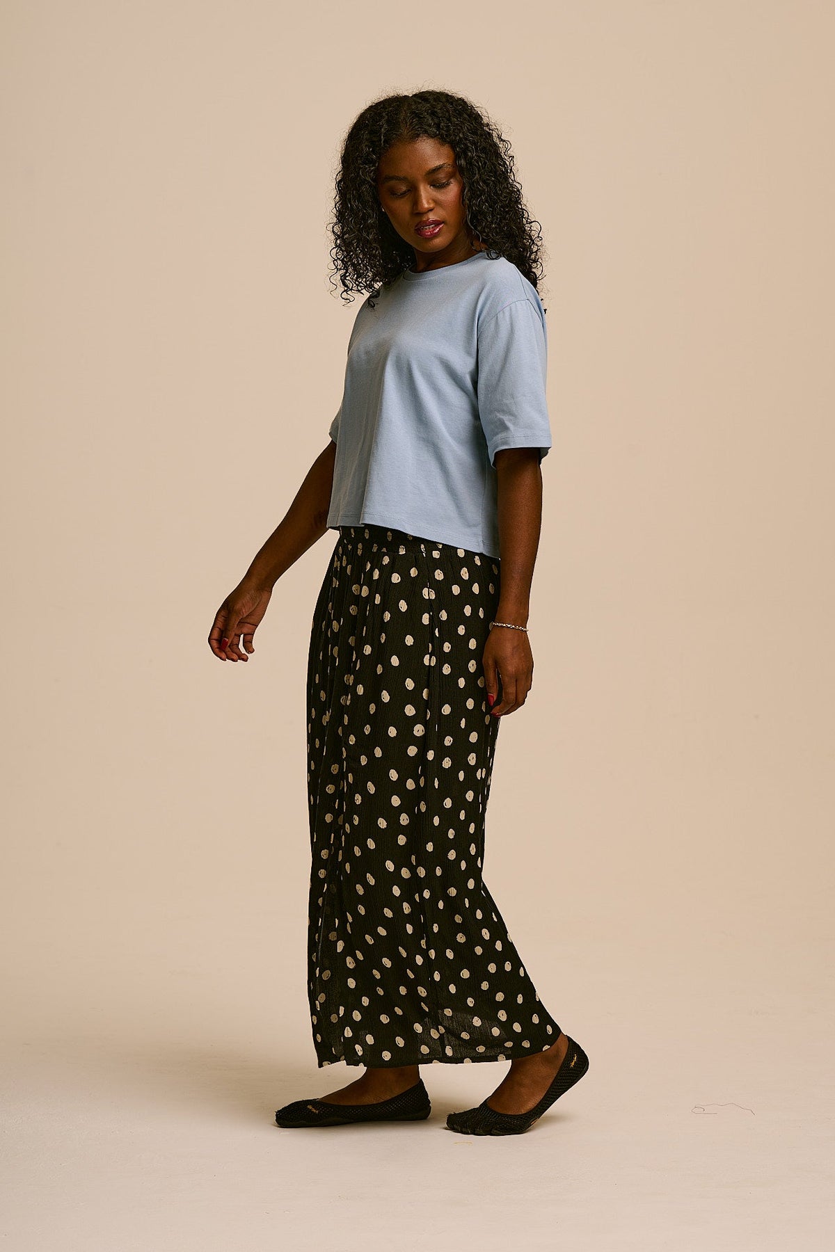 Poppy - Viscose Skirt in Black and Ecru Spot
