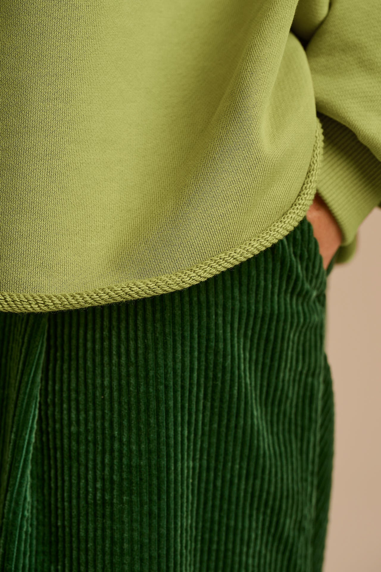 Ravi - Cotton Heavyweight Sweatshirt in Khaki