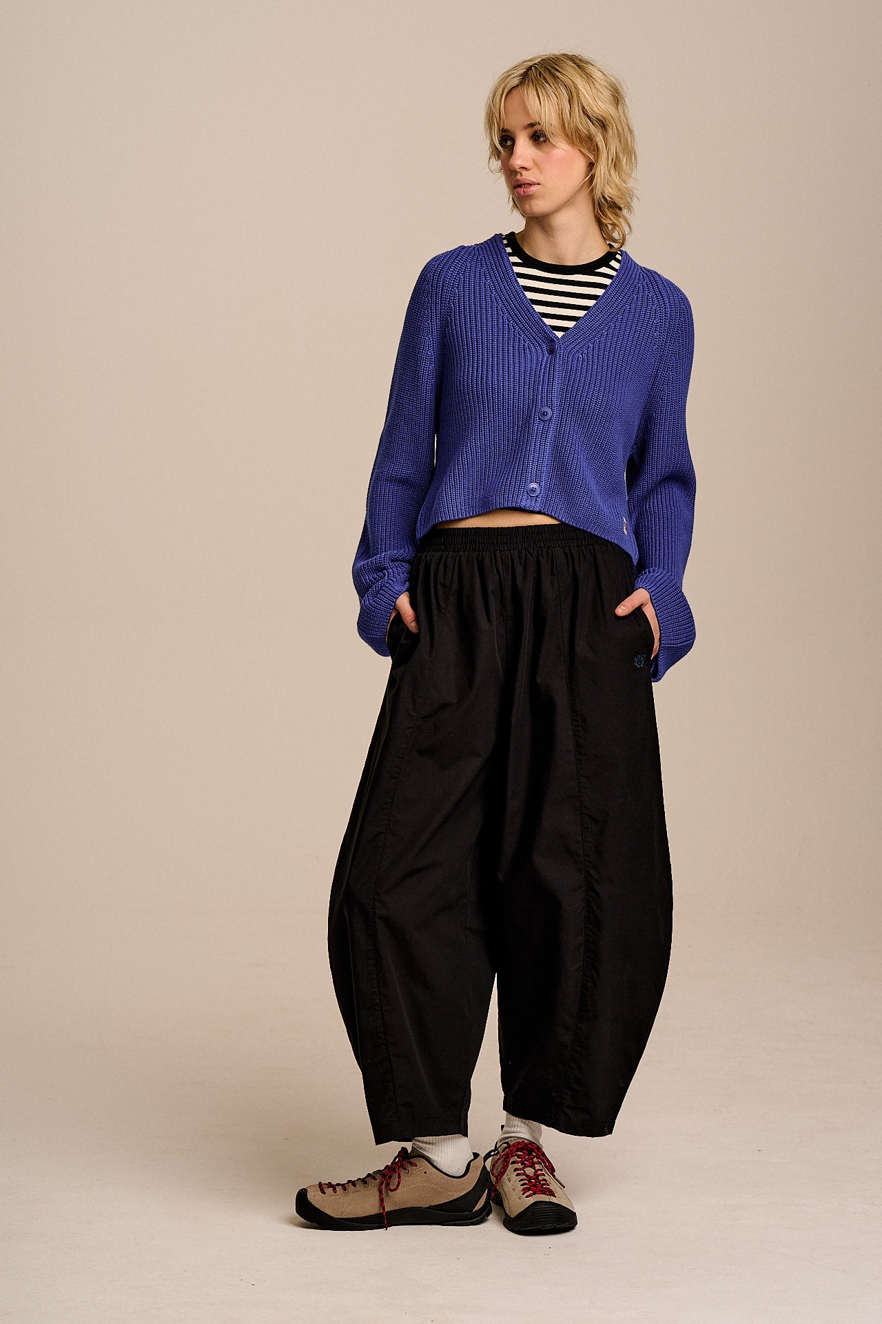 Robyn - V-Neck Cotton Cardigan in Dazzling Blue