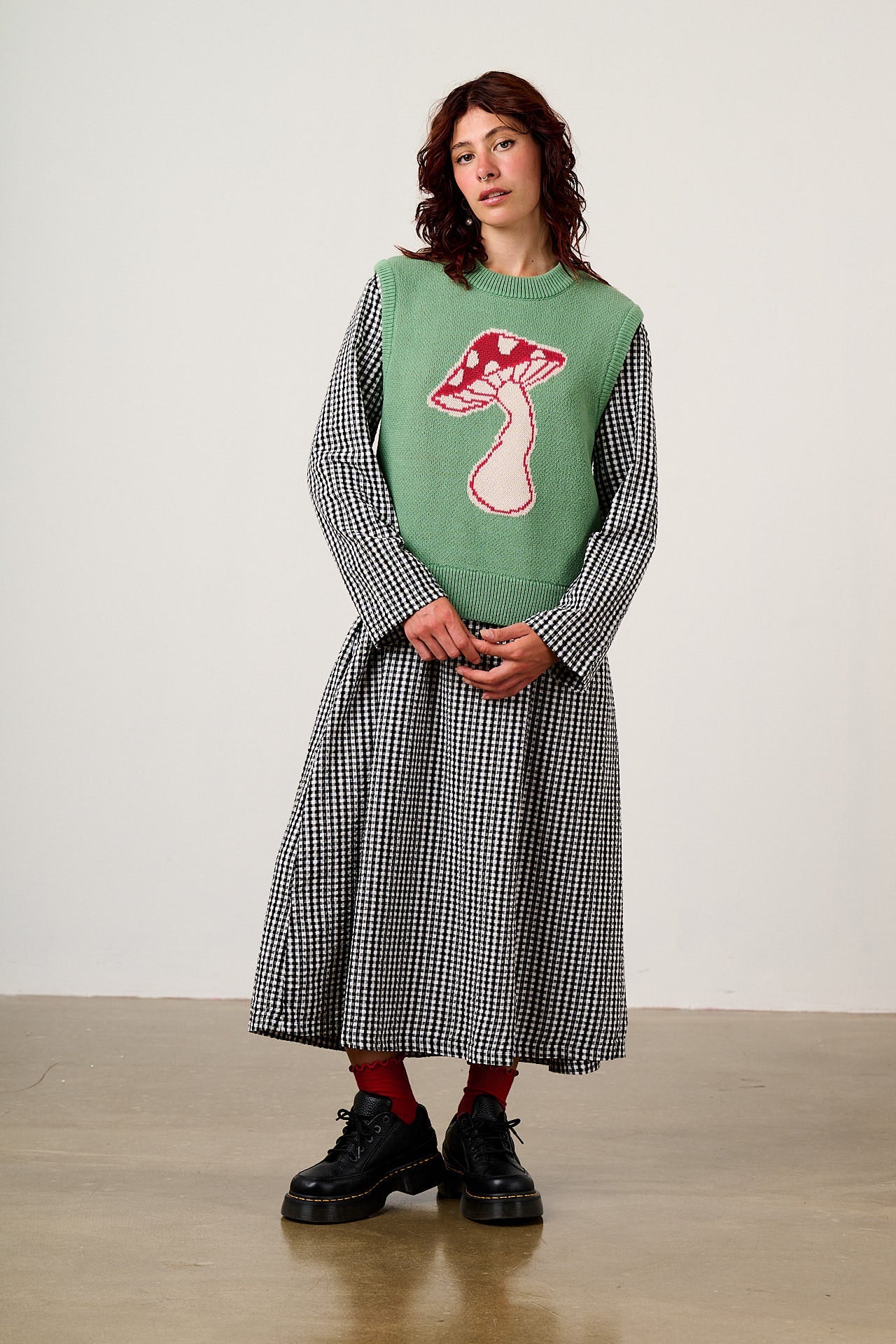Saffle - Cotton Knitted Vest in Mushroom