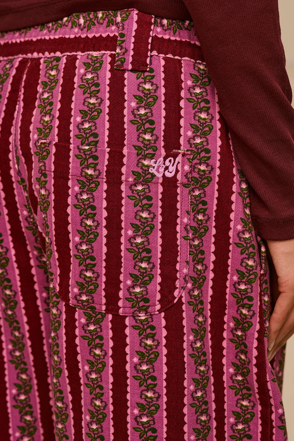 Ashby - Cotton Barrel Leg Trousers in Folk Floral Stripe