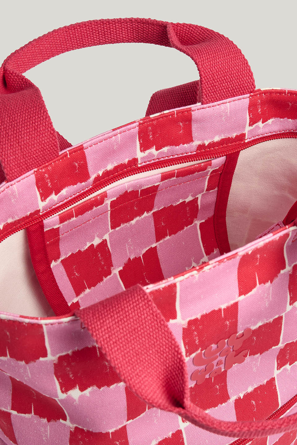 Dylan - Cotton Backpack in Pink & Red Blurred Checkerboard