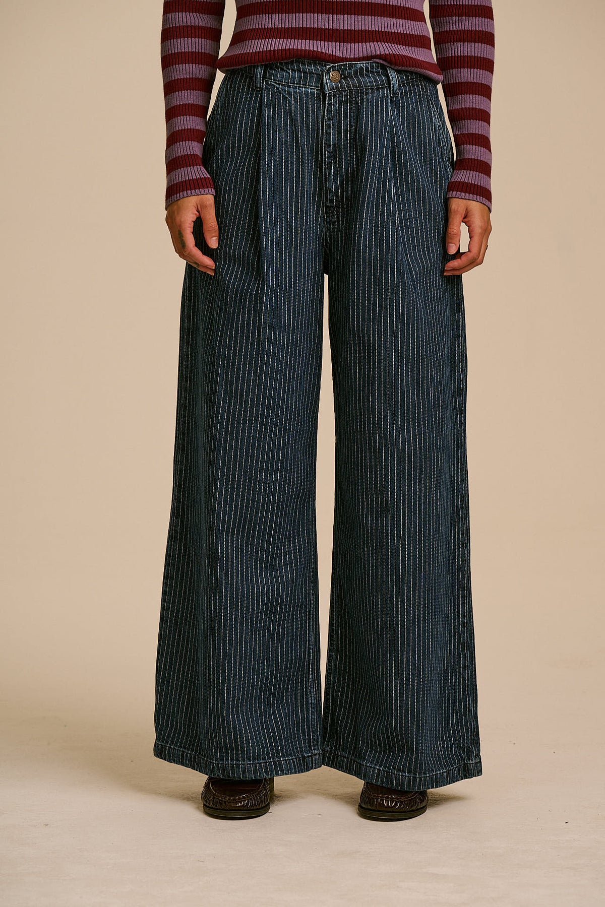 Cole Wide Leg Jeans - Organic Cotton in Pinstripe